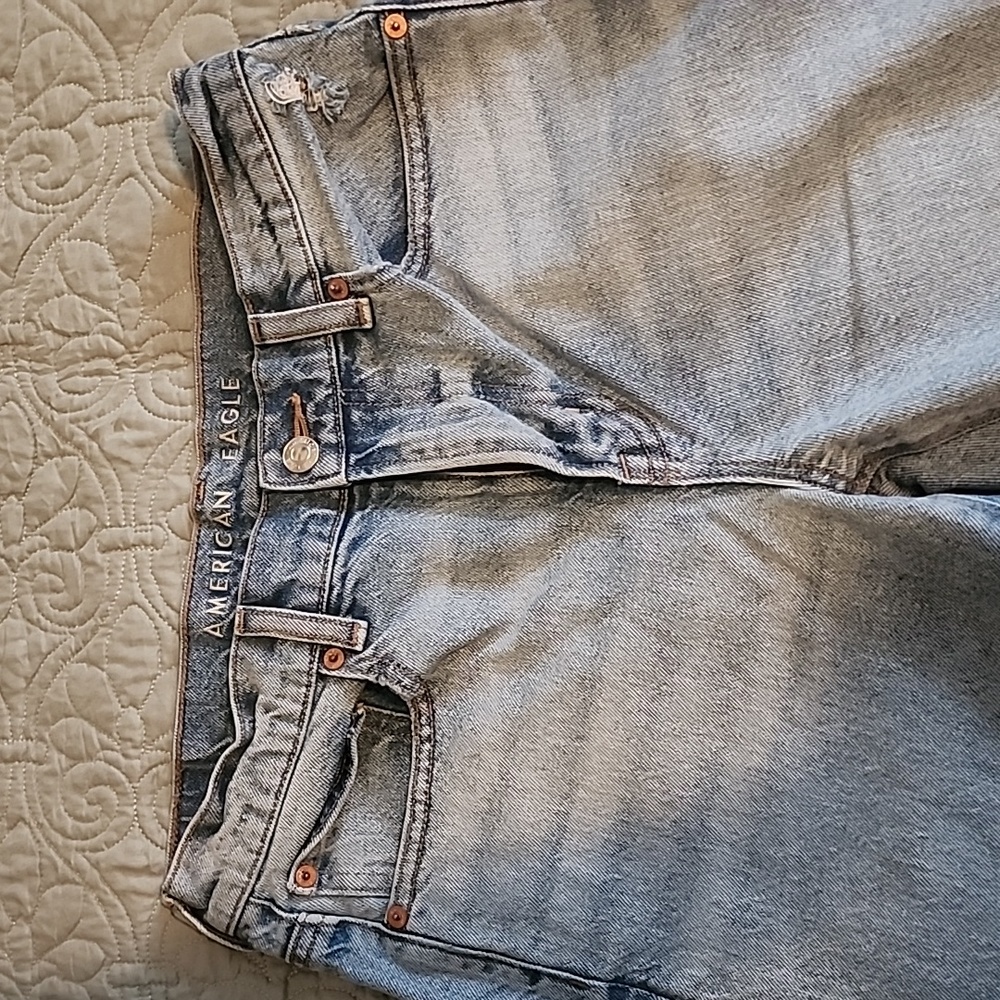 American Eagle 90s Bootcut front slit light wash jeans, size 6